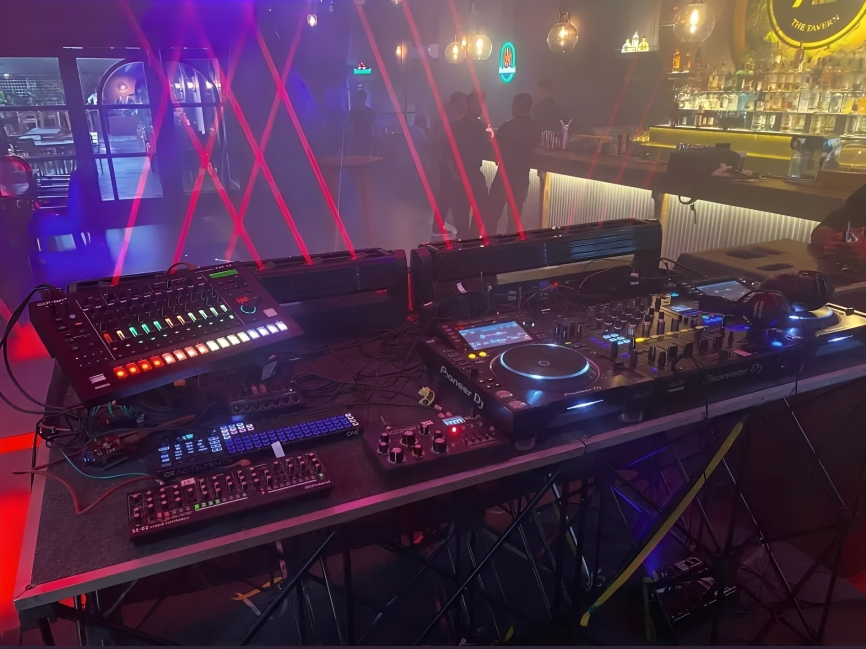 Compact DJ Platform for Clubs - Hyderabad Telangana